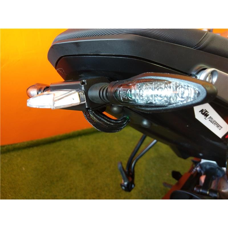 Support de plaque ras de roue KTM 890 DUKE