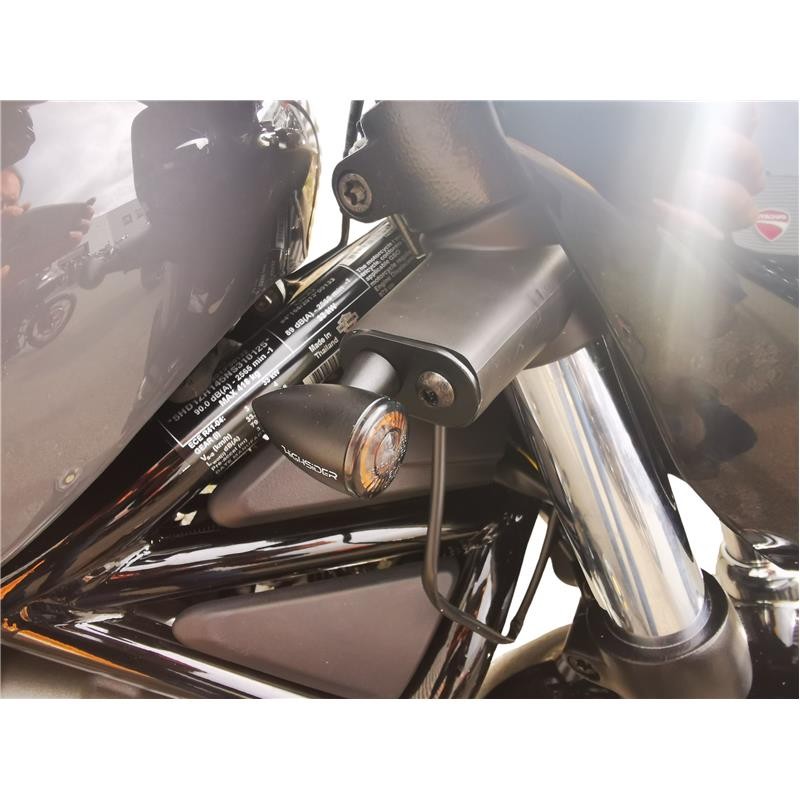 Caches orifices clignotants avant Harley-Davidson Nightster 975