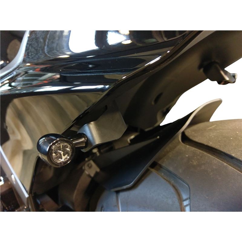 Fixation feu stop clignotant LED Harley-Davidson FXDR 114