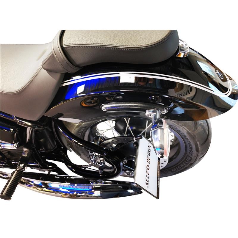 Support pour feu stop et clignotant arrière d'origine BMW R18