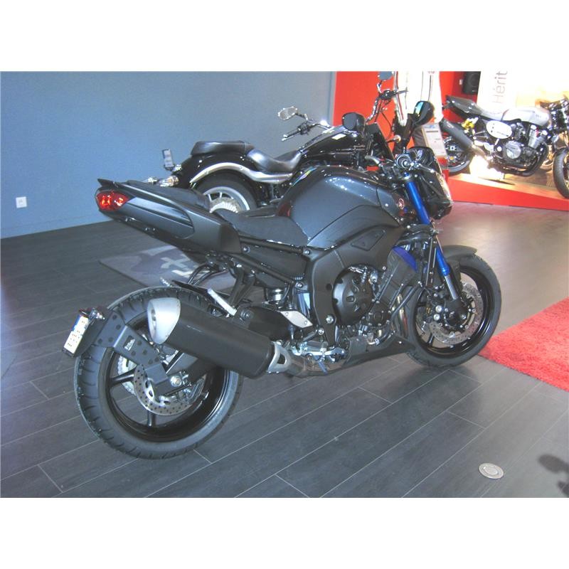 Support de plaque ras de roue Yamaha FZ1